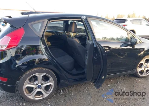 2016 Ford Fiesta St z USA, uszkodzony, nr VIN 3FADP4GX4GM147197